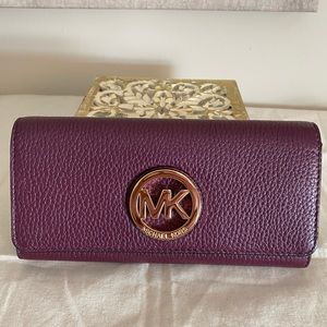 MICHAEL KORS WALLET!
